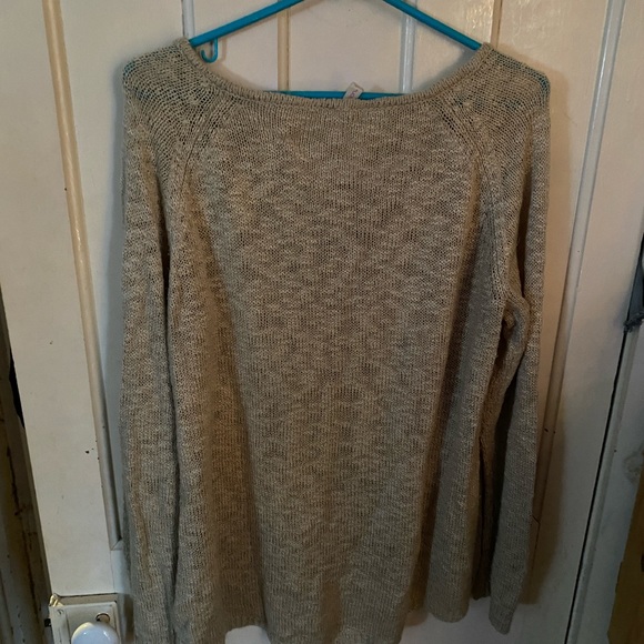 XXL - lace up grommet sweater - Picture 5 of 5